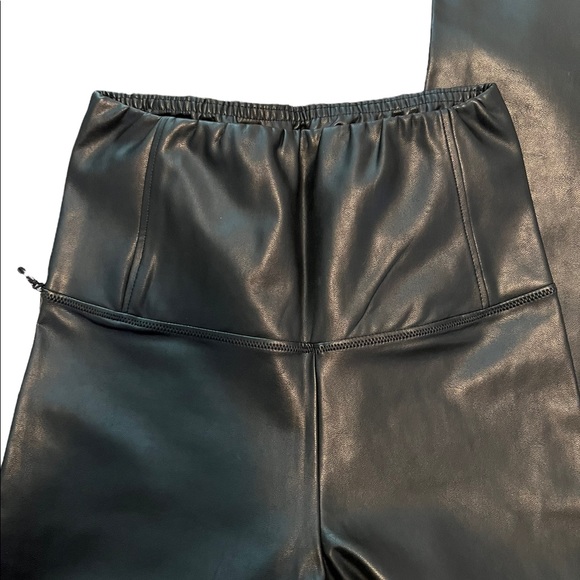 Wilfred Free Daria Vegan Leather Black Leggings size Small - Picture 6 of 16